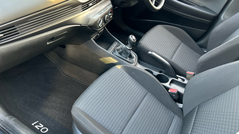 Hyundai i20 1.0T GDi 48V MHD SE Connect 5dr Petrol Hatchback